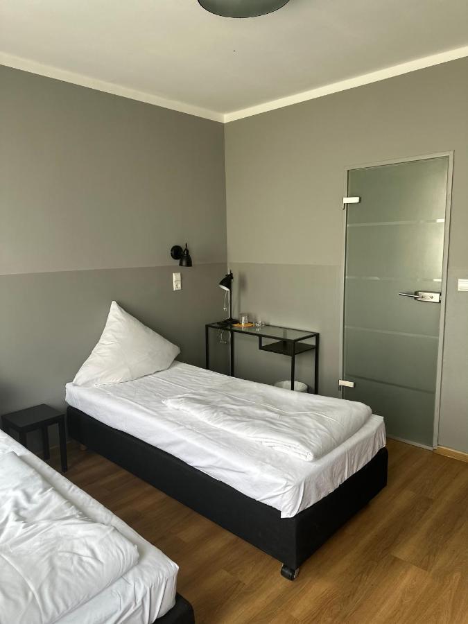 Hotel Fly ' In Offenbach am Main Eksteriør bilde